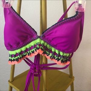 Xhilaration swim suit top